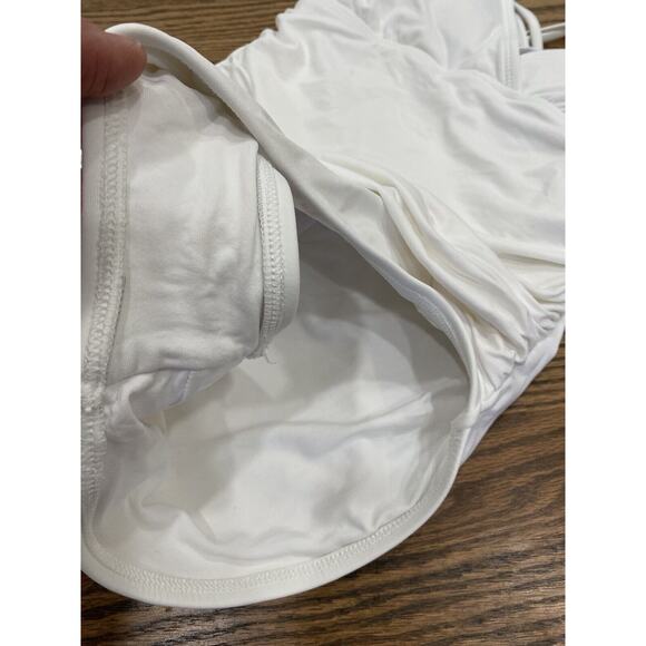 La Blanca Womens Swimsuit One Piece Solid White Ruching Straps Stretch Size 8 - Picture 8 of 9